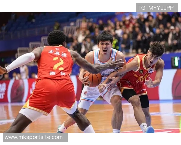 CBA赛季综述北京大胜新疆辽宁轻取广厦广东险胜浙江上海不敌同曦精彩回顾